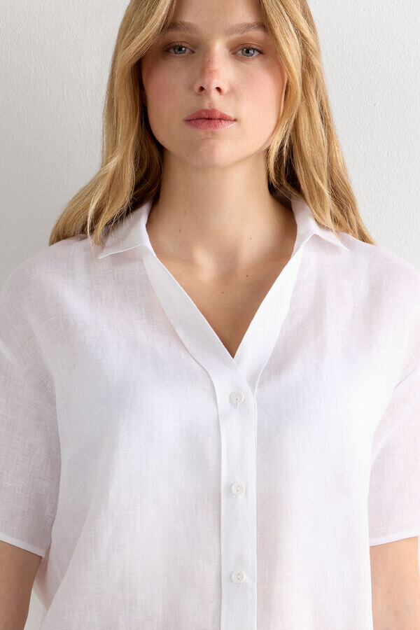 Das Kurzarmhemd aus reinem Leinen Das Kurzarmhemd aus reinem Leinen