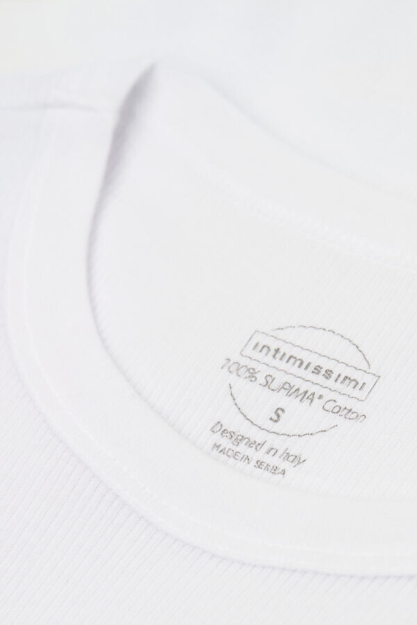 Geripptes Tanktop aus hochwertiger Baumwolle Geripptes Tanktop aus hochwertiger Baumwolle