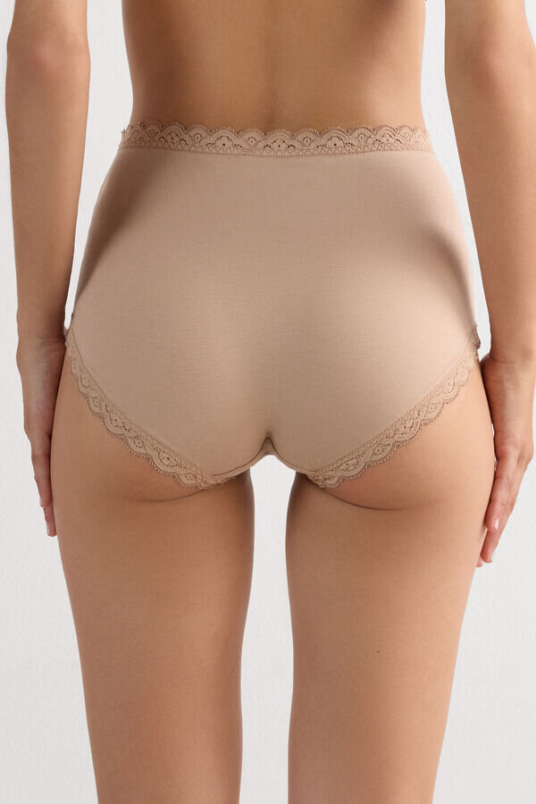 Hoch geschnittene Hipster aus Baumwolle und Spitze Hoch geschnittene Hipster aus Baumwolle und Spitze