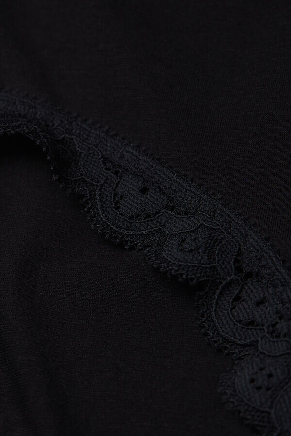 Hoch geschnittene Hipster aus Baumwolle und Spitze Hoch geschnittene Hipster aus Baumwolle und Spitze