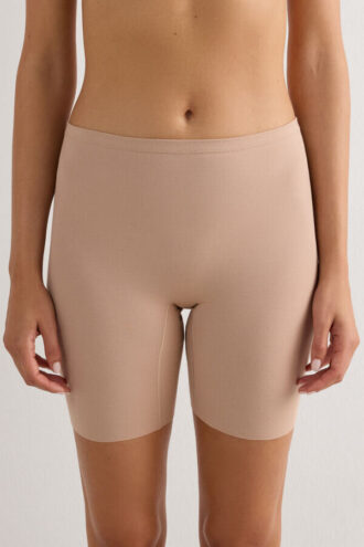 Nahtlose Baumwollshorts mit offener Kante Nahtlose Baumwollshorts mit offener Kante