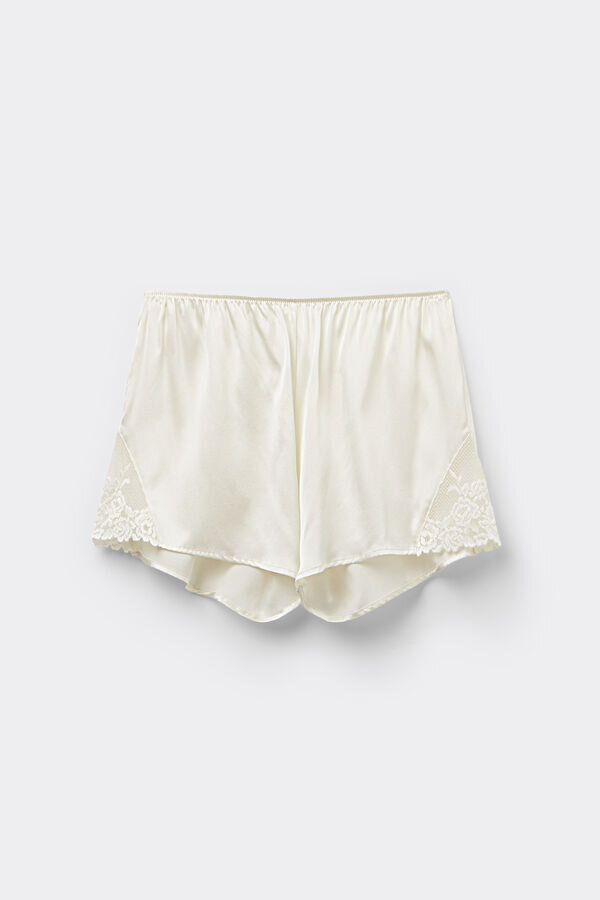 Pretty Flowers Seidenshorts mit Blumenmuster Pretty Flowers Seidenshorts mit Blumenmuster
