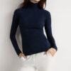 Rollkragenpullover aus leichtem Modal mit Kaschmir-Lame Rollkragenpullover aus leichtem Modal mit Kaschmir-Lame