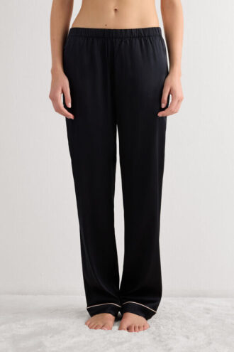 Seidenhose in voller Länge Seidenhose in voller Länge