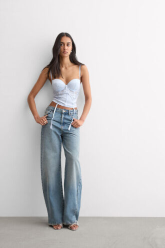 Seidige Blumen Anna Merrywidow