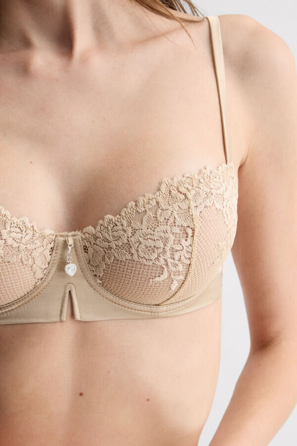 Seidige Blumen Denise Balconette-BH aus Seide und Spitze Seidige Blumen Denise Balconette-BH aus Seide und Spitze