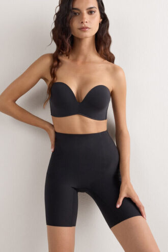 Shorts aus Mikrofaser mit Raw-Cut-Saum