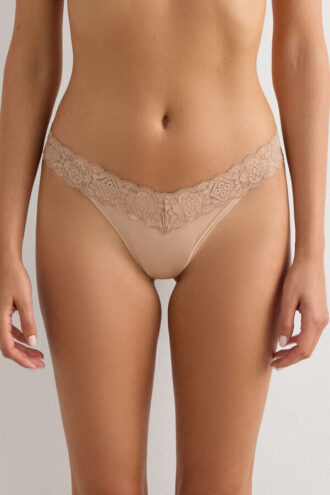 Spitze und Mikrofaser 80S Style Brazilian