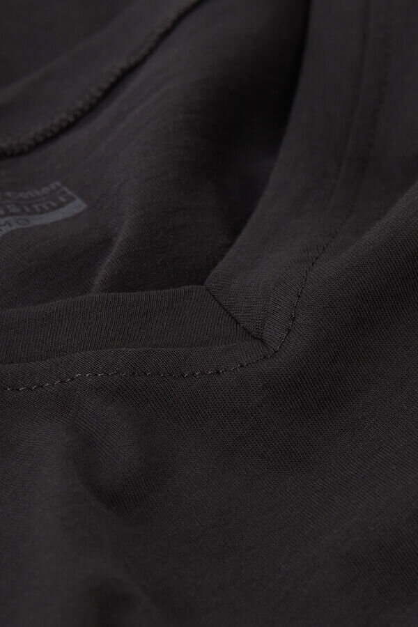 Tank-Top aus extrafeiner Superior-Baumwolle mit V-Ausschnitt Tank-Top aus extrafeiner Superior-Baumwolle mit V-Ausschnitt